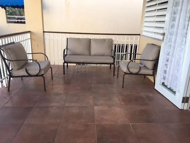 Luquillo Beach Getaway בית נופש